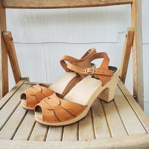 Swedish Hasbeens Super High Peep Toe Sandals Wooden Clog Leather